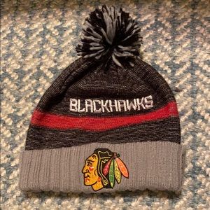 Chicago blackhawks NHL beanie with Pom like new
